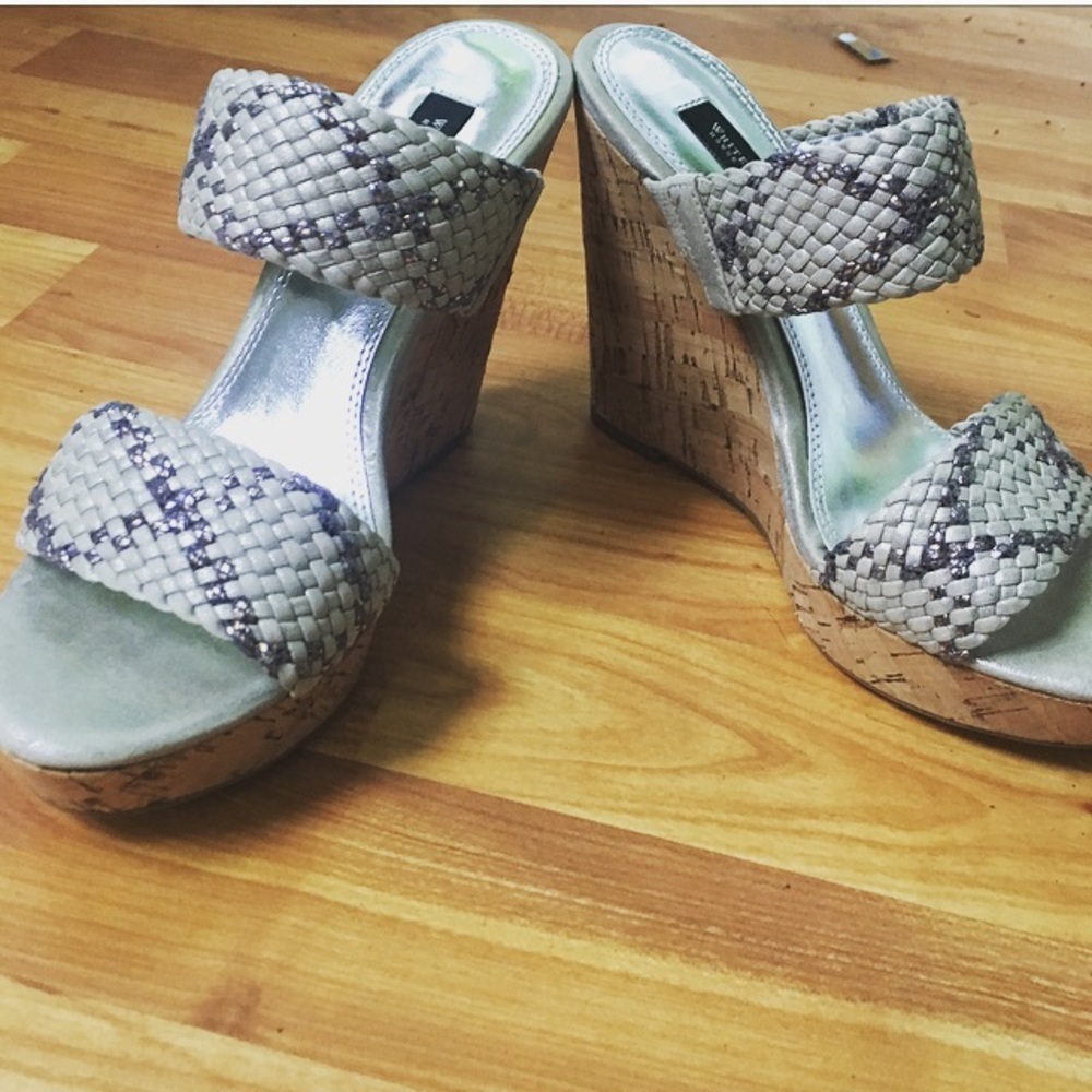 White House Black Market Wedges Heels Shoes Size 6